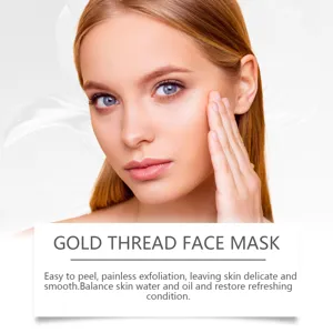 Masque facial au fil d'or vue detaille montrant des effets professionnels de soin de la peau.