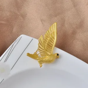 Elegant matte gold peace dove bird brooch pin for fashion suits and jewelry accessories