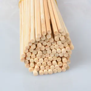 Bâtons de bambou naturels pour bouquets de fleurs, projets de bricolage et bâtons de guimauve.