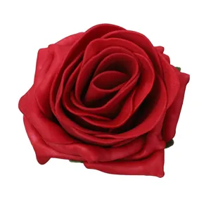 Cabeza de rosa artificial de espuma PE roja para empaque de ramo y bonita caja de regalo