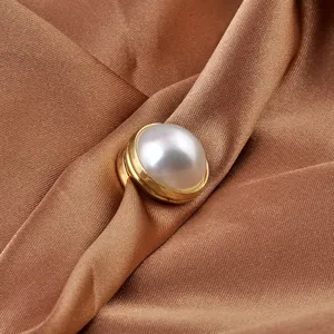 Seamless Artificial Pearl Magnetic Anti-Glare Buckle Copper Brooch No Sew Fixed Button Pin For Clothes Women Elegant Accessories