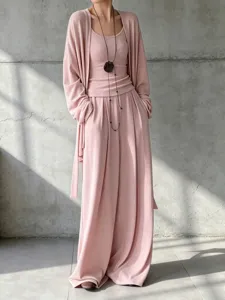Elegante set da salotto rosa 3 pezzi con cardigan canotta e pantaloni larghi