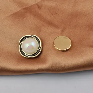 Eleganter Magnet-Perlenbrosche für Seidenkleidung, Anti-Expositions-Anstecknadel