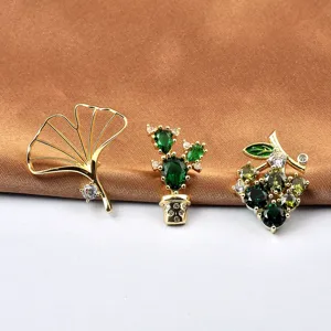 Fashion Cute Plant Brooch For Women Men Copper Zirconia Ginkgo Leaf Cactus Grape Pin Anti-Exposure Clothing Accessories Jewelry