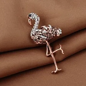 Elegante Flamingo Brosche Pin Legering Roségoud Verguld Strass Ingelegde Dierenvorm Hol Ontwerp Mode Sieraden voor Dames