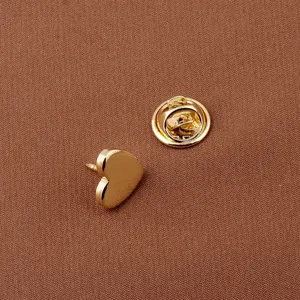 Elegant gold heart-shaped mini brooch pin with anti-exposure buckle for fashion clothing
