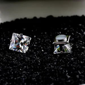 Quadratische Zirkonia Magnet Ohrstecker Ohne Ohrloch Magnetische Ohrringe Versilbertes Kupfer Unisex Mode Schmuck