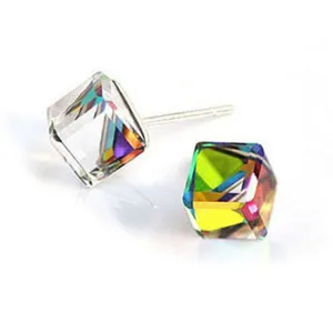 Minimalistische geometrische Würfel-Kristallohrstecker mit schillernden Regenbogenfarben