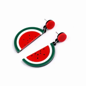 Lebhafte Wassermelonen-Ohrstecker aus Acryl für einen frischen, trendigen Sommer-Look