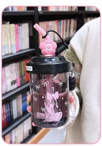 Portable plastic stirring water cup with straw cute bow design for office daily use 500ml