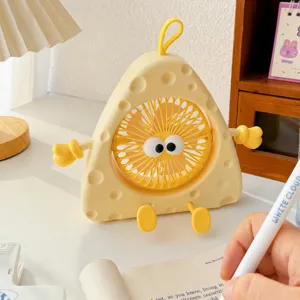 Süßer Cartoon Käse Mini Ventilator, USB wiederaufladbarer leiser Tischventilator für Büro.