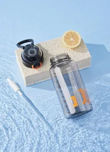 Details of the large capacity plastic water bottle with straw, perfect for outdoor sports.