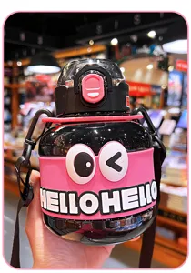 Cute cartoon big-eye big belly water bottle with strap, portable dopamine style sippy cup detail.