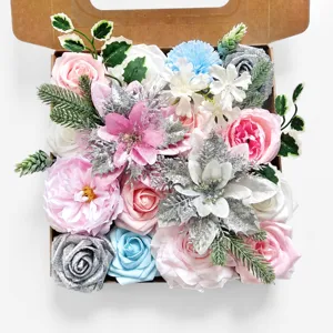 Boîte cadeau de fleurs de Noël roses artificielles, roses en soie décoratives et compositions.