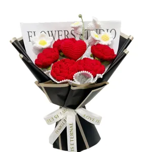 Handmade crochet rose and heart flower bouquet, perfect romantic gift for Valentine's Day.