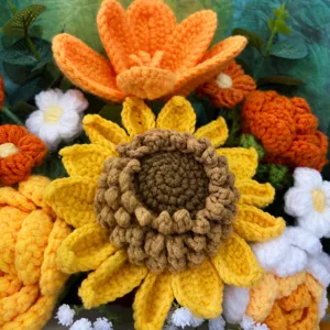 Handmade Crochet Sunflower Bouquet Knitted Wool Flower Artificial Floral Arrangement For Valentine Teacher Day Gift