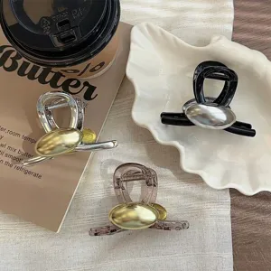 Set aus drei minimalistischen Haarklammern im koreanischen Stil mit Metallakzenten