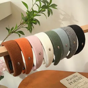 Diadema Ancha Acolchada de Tela de Lana para Mujer Otoño Invierno High Cranial Top Con Etiqueta Dorada Ovalada Uso Diario