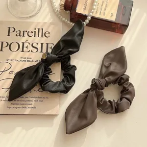 Scrunchie per Capelli in Pelle Sintetica a Fiocco Stile Coreano Vintage Con Medaglia d'Oro in Metallo Elastico per Coda Fatto a Mano Donna