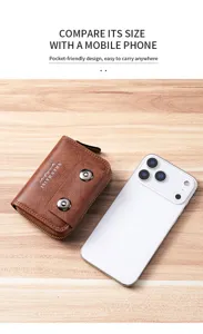 Detailansicht des Vintage Lederkartenetuis mit Ziehharmonika Design und Magnetknöpfen.