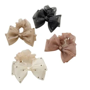 Lot de 4 chouchous élégants à nœud en organza avec strass dans des tons neutres.