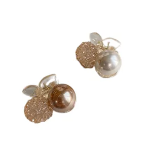 Elegant cherry-shaped mini hair claw clips with pearls and sparkling rhinestones