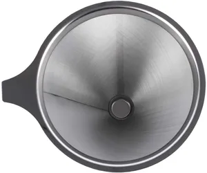 Detailansicht eines Kaffeefilters aus Edelstahl mit feiner doppelter Netzstruktur.