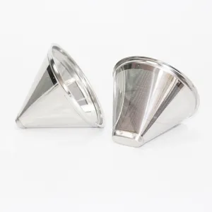 Filtro caffe in acciaio inox dettaglio, maglia fine a strato singolo con manico.