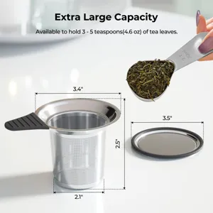 Infusore per tè in acciaio inossidabile con manico e coperchio per tè sfuso.