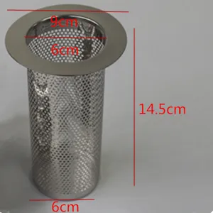 Edelstahl Sieb Filter Detailansicht, zylindrisches Zubehör für Abfluss und Wasser.