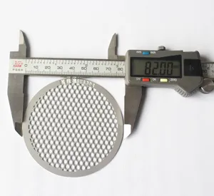 Feuille de filtre en métal en acier inoxydable gravée sur mesure pour le café et le thé.