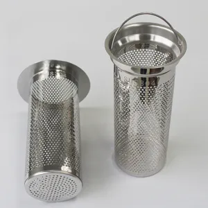 Edelstahl Filterset Detailansicht mit feiner Lochung, Griff und langlebigem Material.