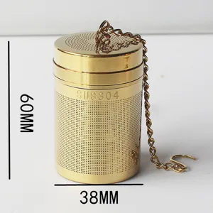 Goldener Edelstahl Teeei Sieb Filter mit Kette und Haken fuer losen Blatt-Tee in der Kueche.