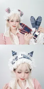 Vue en gros plan détaillée du serre-tête écossais en dentelle Lolita avec des oreilles.