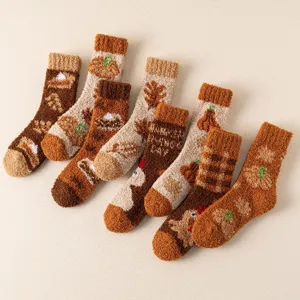 Damen Korallenvlies Socken Warm Flauschig Erntedankfest Truthahn Kürbis Muster Schlaf Wadenhoch Socken Herbst Winter Haus Socken