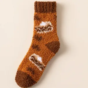 Detailansicht gemütlicher Korallenfleece-Socken mit Truthahnmuster und warmer, dicker Textur