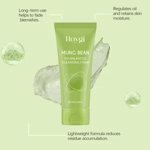 HOYGI green bean cleansing foam detail showing texture, gentle formula and hydrating benefits.