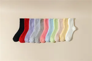 Colección de calcetines de dormir suaves de forro polar coral en diversos tonos macaron