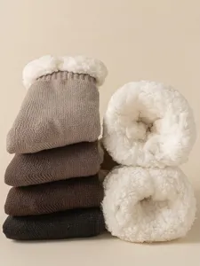 Ultradicke Wintersocken für Herren mit flauschigem weißem Fleecefutter in Erdtönen