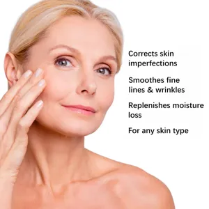 Crème visage au curcuma hydratante et illuminatrice pour une peau lisse et radieuse.