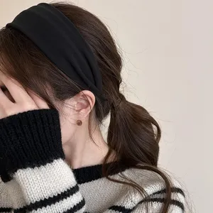 Cerchietto largo nero effetto lana da donna in elegante stile coreano minimalista