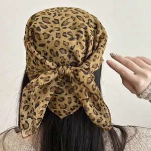 Pañuelo clásico de seda con estampado de leopardo para mujer accesorio para pelo