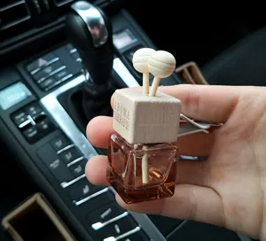Car air freshener vent clip empty bottle square glass perfume container with wooden cap diffuser.