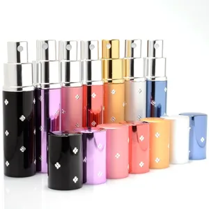 10ml Metalen Parfum Verstuiver Fles met Strass Klaver Decor Navulbare Spray Fles