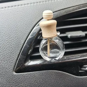 Car vent perfume diffuser bottle with wooden cap and reed stick for air freshener