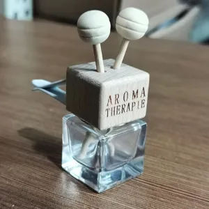 Car air vent perfume bottle wooden diffuser glass bottle clip aromatherapy ornament
