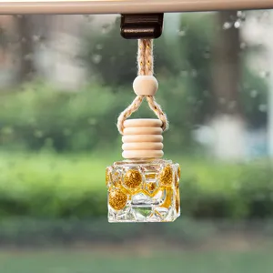 Glas Auto Parfum Fles Lege Etherische Olie Aromatherapie Diffuser Hangende Fles Met Goud Glitzer Voor Voertuig Kast