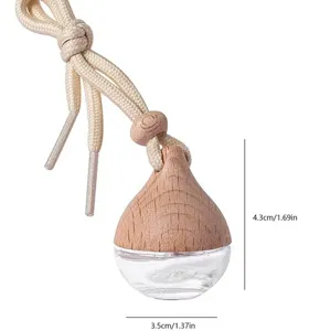 Détail de flacon de parfum de voiture en verre avec dimensions, bouchon en bois et corde.