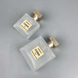 Portable 25ml frosted glass perfume atomizer empty refillable spray bottle for travel