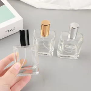 Flacons vaporisateurs de parfum en verre transparent rechargeables avec capuchons noirs dorés